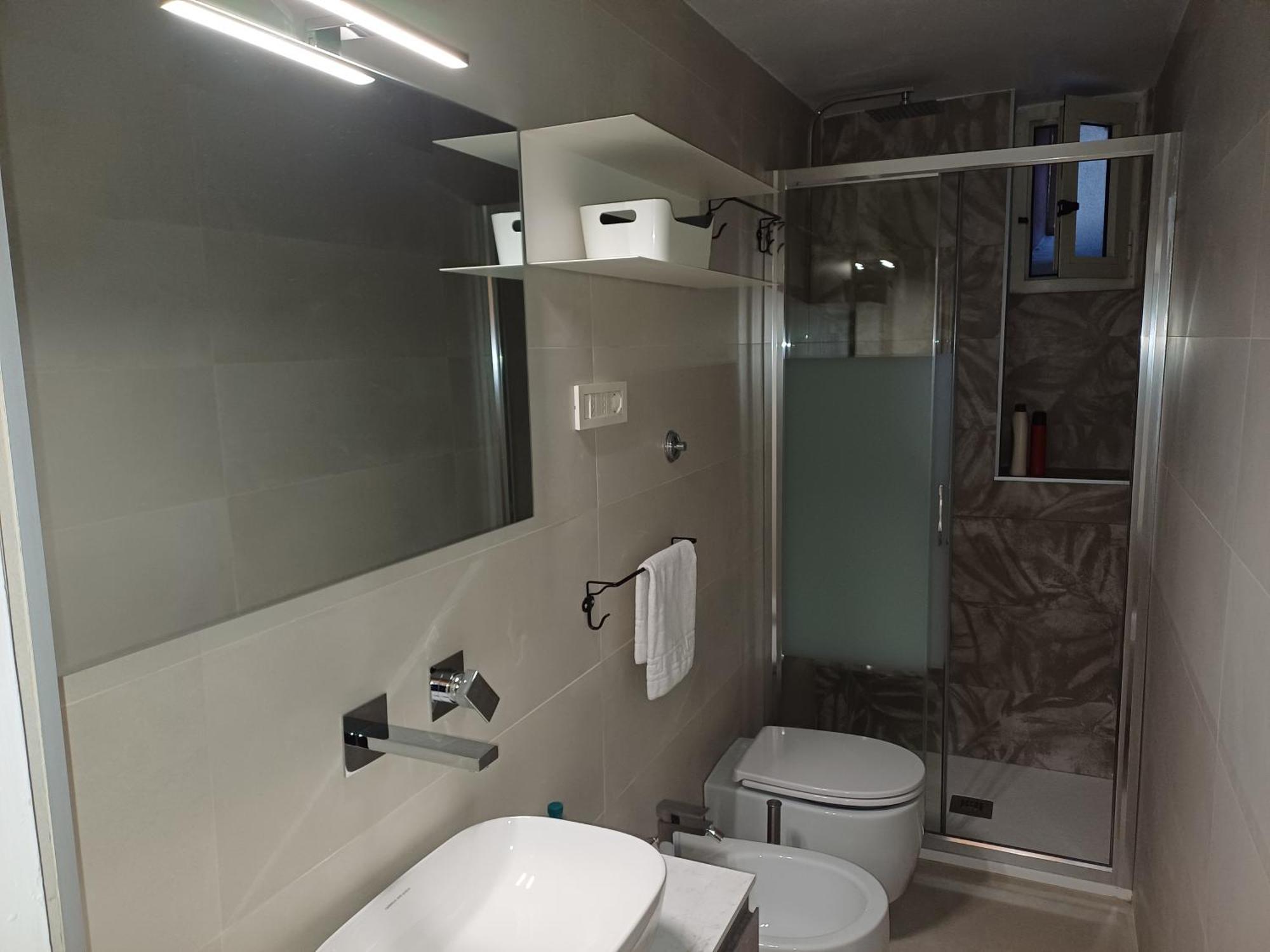 Apt Central Manzoni Рим Екстериор снимка